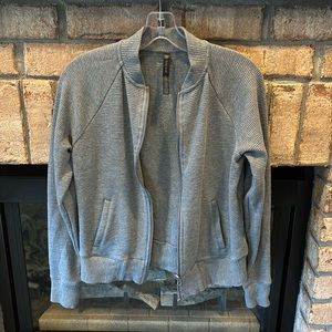 Gray Gaiam Light Jacket size small
